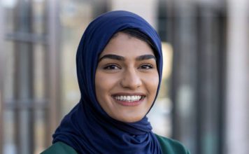 अमेरिकी मध्यावधि चुनाव में 23 साल की भारतीय अमेरिकी मुस्लिम महिला ने जीत हासिल की